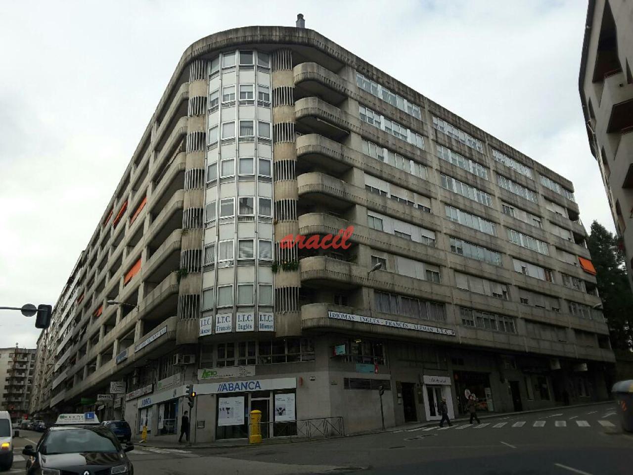 LOCAL COMERCIAL EN CALLE ERVEDELO