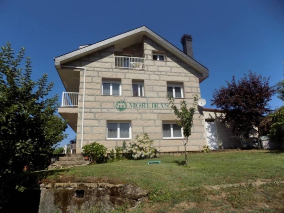 CHALET INDIVIDUAL A 5 KM DEL CENTRO. CALIDADES.