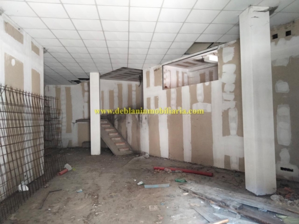 SE VENDE LOCAL LOBREGO DE 105M2 EN GOIAN (TOMIÑO)