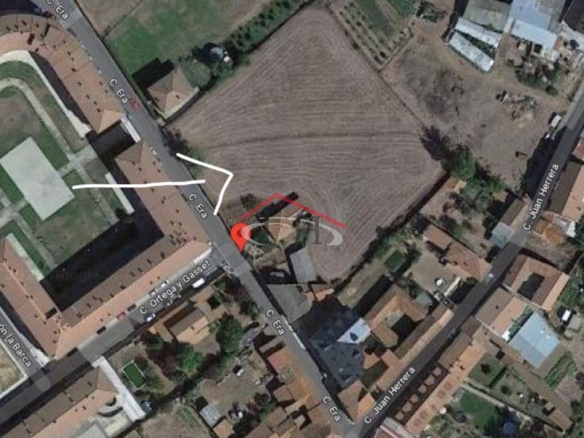 FINCA DE 7.600 M2 – 1.000 M2 URBANO.