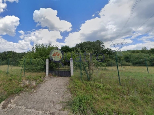 Se vende finca rústica vallada en la zona del Torío