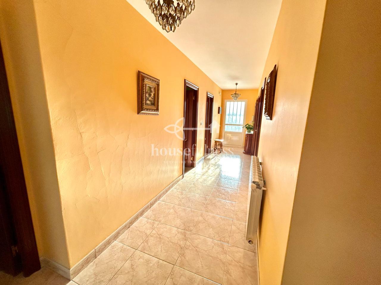 170808683310000036344_170808617927 Casa con amplia finca en Miño