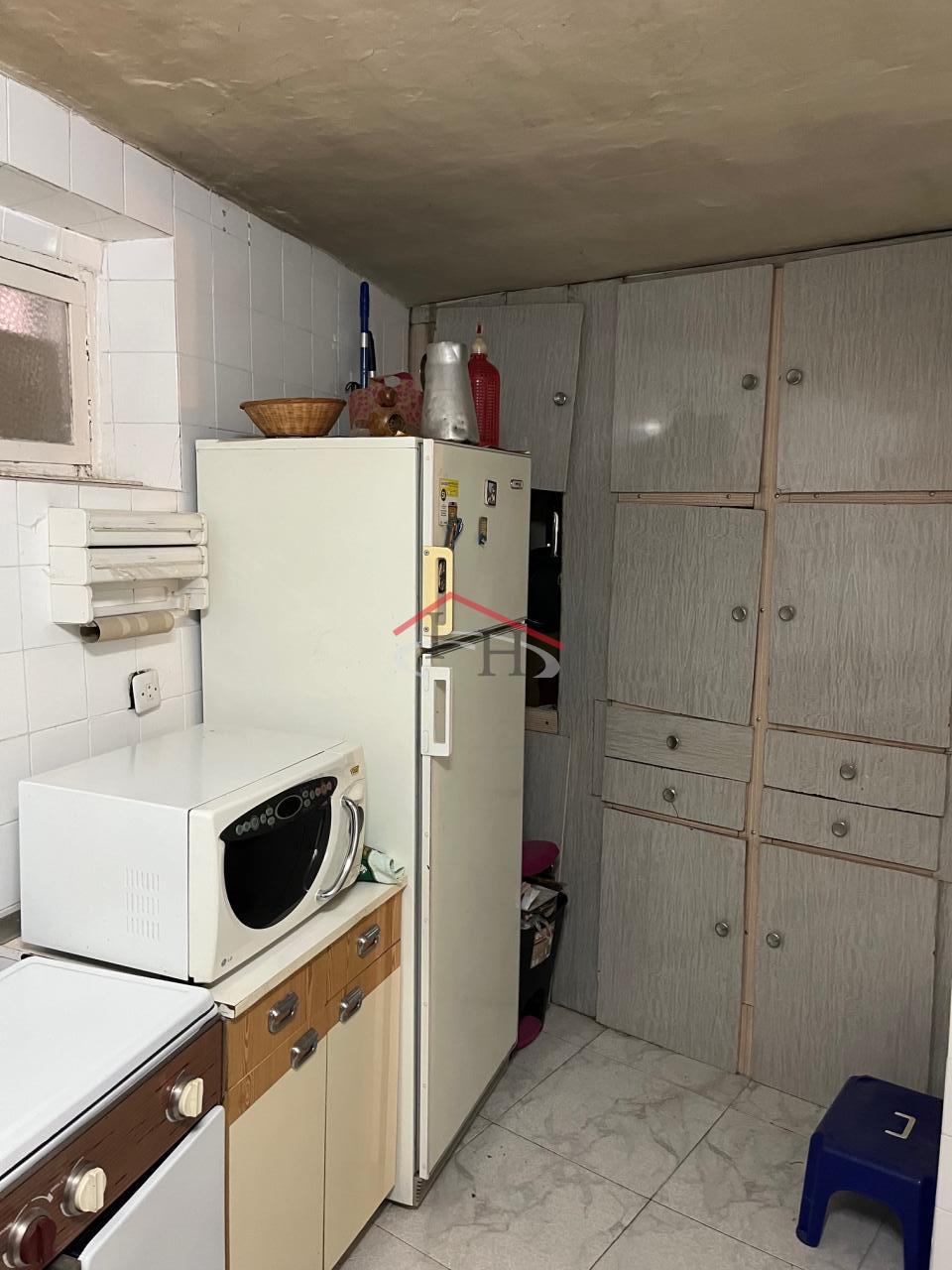 CASA EN CALLE LA RÚA CON MULTIPLES POSIBILIDADES