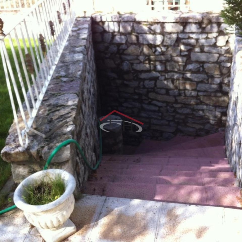 ESPECTACULAR CHALET INDIVIDUAL EN LAS LOMAS CON PISCINA