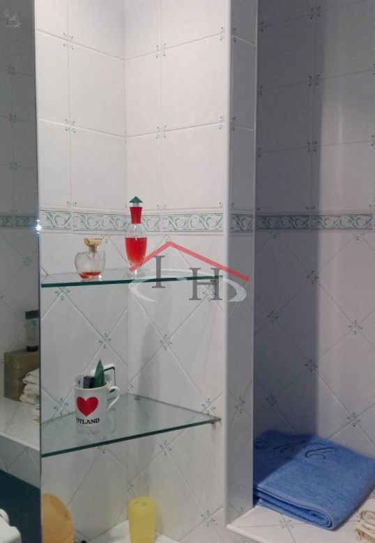 ESPECTACULAR CHALET INDIVIDUAL EN LAS LOMAS CON PISCINA