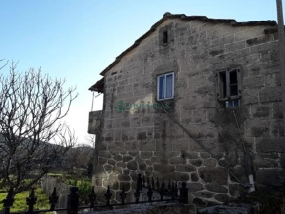 Casa para reformar. A Gudiña.