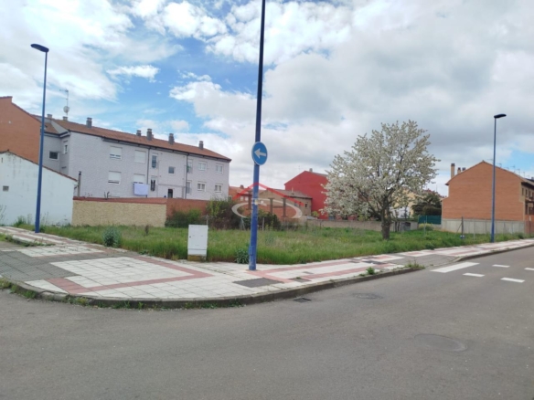 VENTA DE PARCELA URBANA  EN SAN ANDRÉS DEL RABANEDO