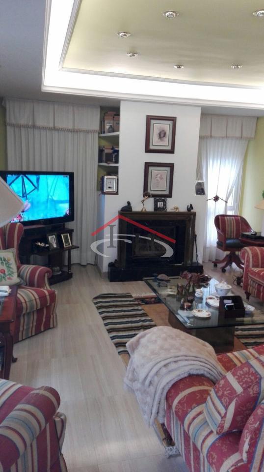 ESPECTACULAR CHALET INDIVIDUAL EN LAS LOMAS CON PISCINA