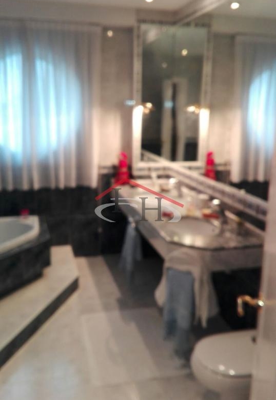 ESPECTACULAR CHALET INDIVIDUAL EN LAS LOMAS CON PISCINA