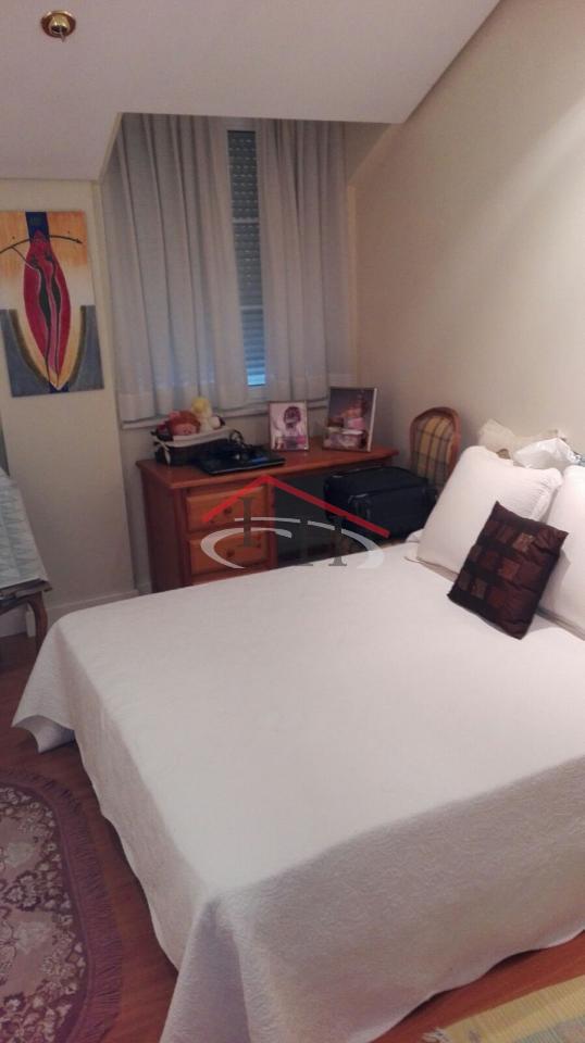 ESPECTACULAR CHALET INDIVIDUAL EN LAS LOMAS CON PISCINA