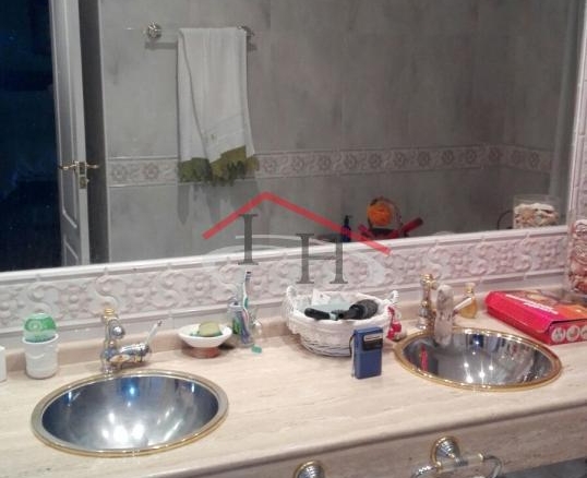 ESPECTACULAR CHALET INDIVIDUAL EN LAS LOMAS CON PISCINA