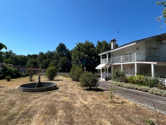 Chalet en Pereiro de Aguiar (O)