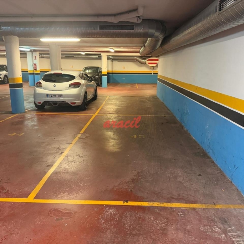 Plaza para coche en Ourense