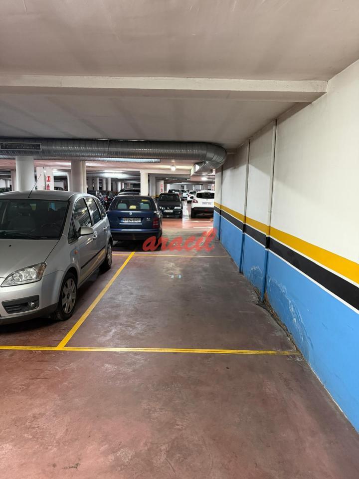 Plaza para coche en Ourense