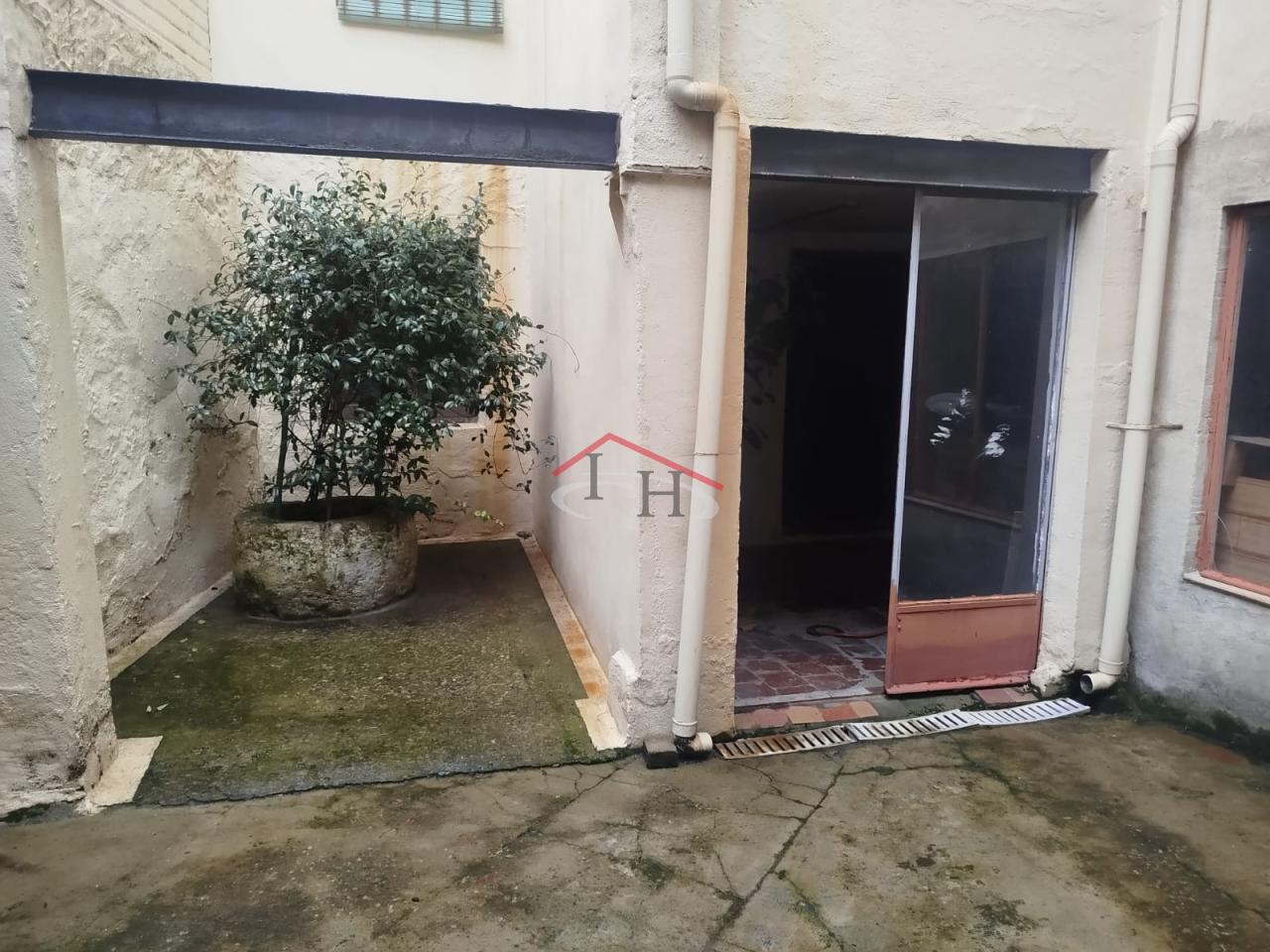 OPORTUNIDAD ÚNICA EN EL CASCO HISTÓRICO DE LEÓN CON PATIO