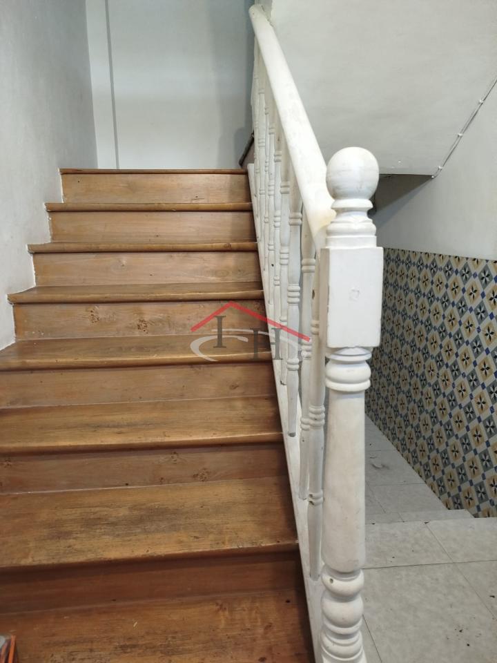 CASA CON PATIO EN PUENTE CASTRO