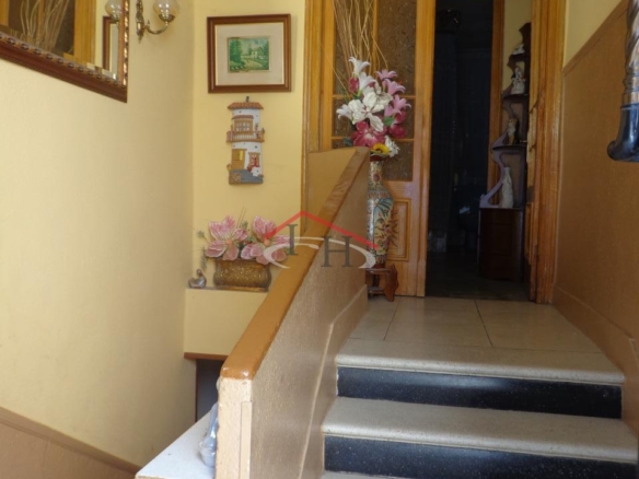 CASA EN PUENTE CASTRO PARA REFORMAR