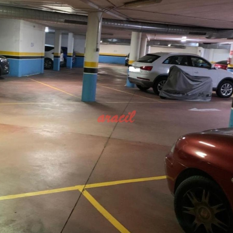 Plaza para coche en Ourense