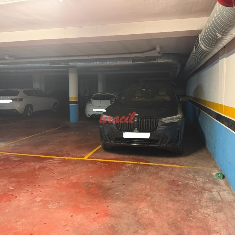 Plaza para coche en Ourense