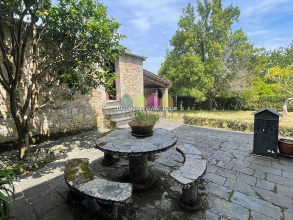Casa en O Val