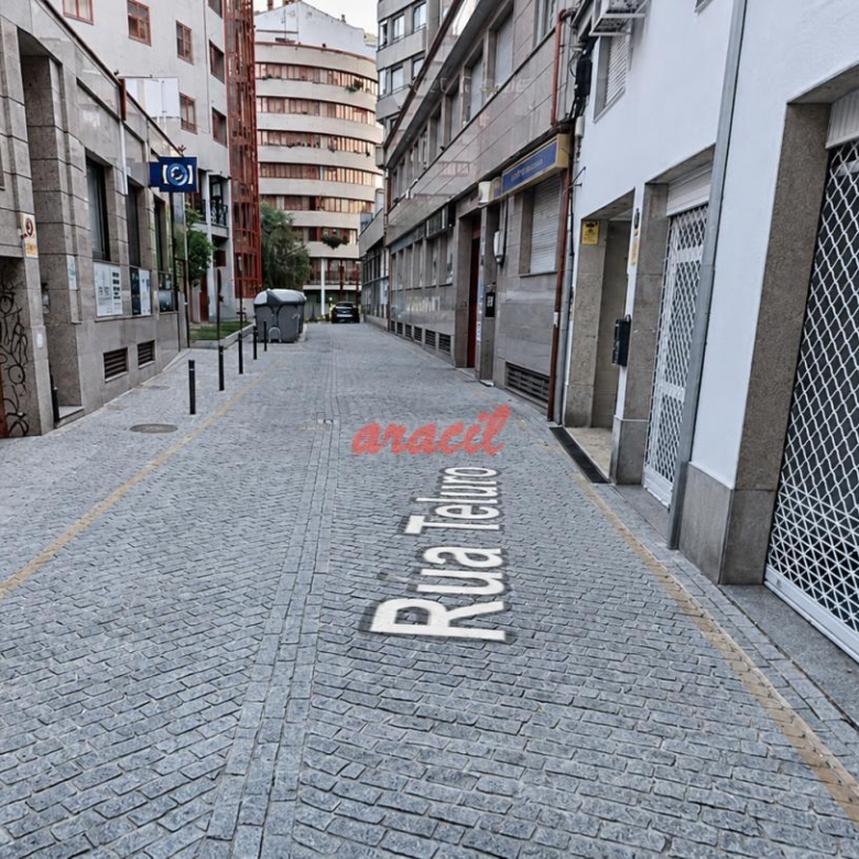 Plaza para coche en Ourense