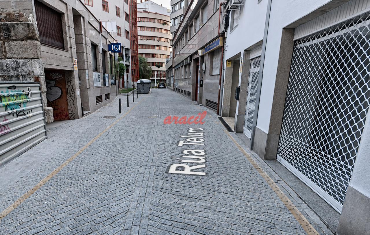 Plaza para coche en Ourense