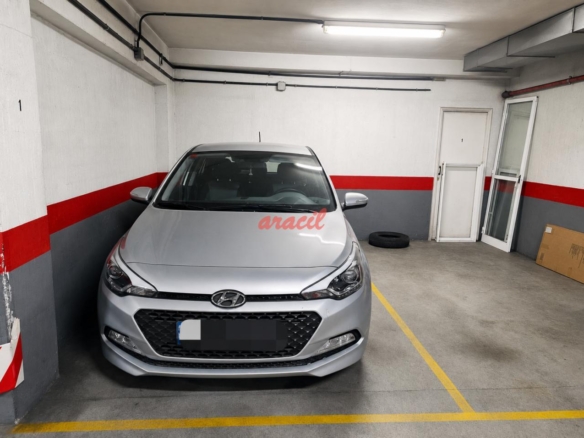 Plaza para coche en Ourense