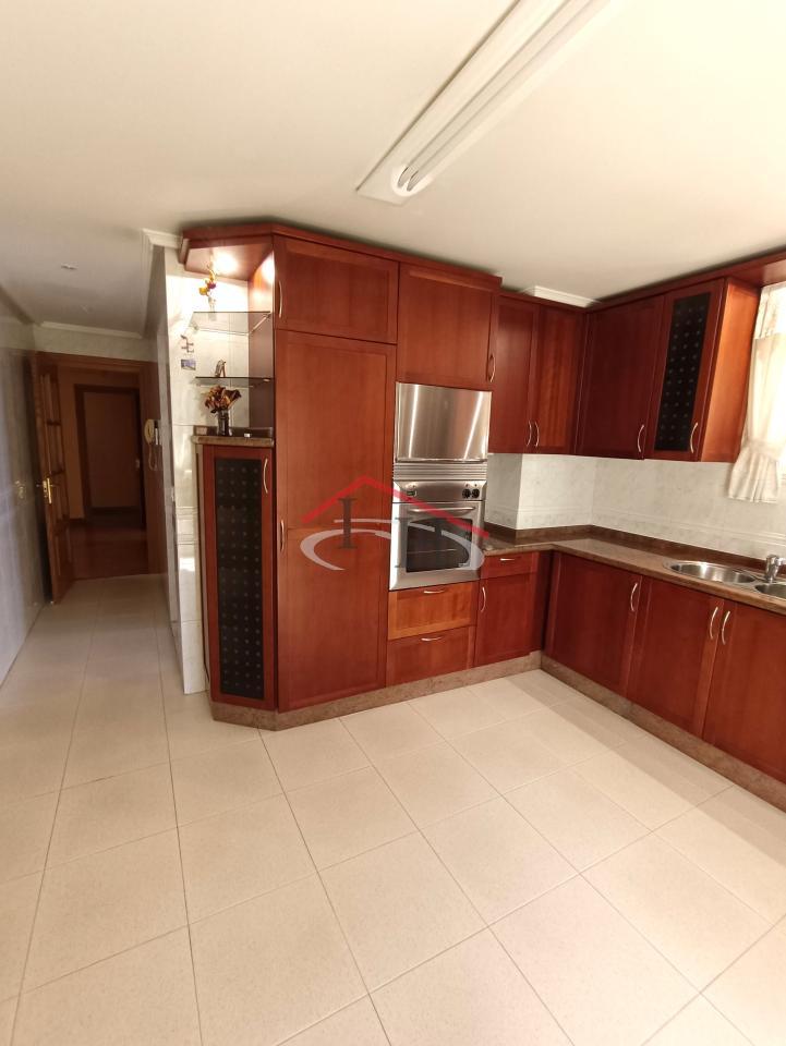 178280719049500171096_177918301230 EXCELENTE VIVIENDA AL LADO DE LA JUNTA CON GARAJE Y TRASTERO