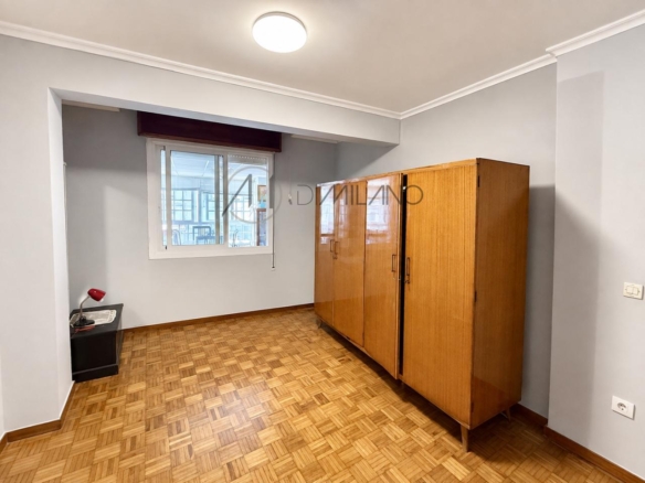 Piso de 4 habitaciones y 110 m² en O Calvario
