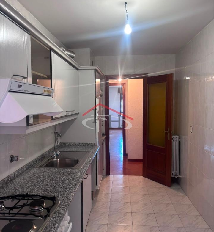 PISO PARA ACTUALIZAR CON GARAJE Y TRASTERO