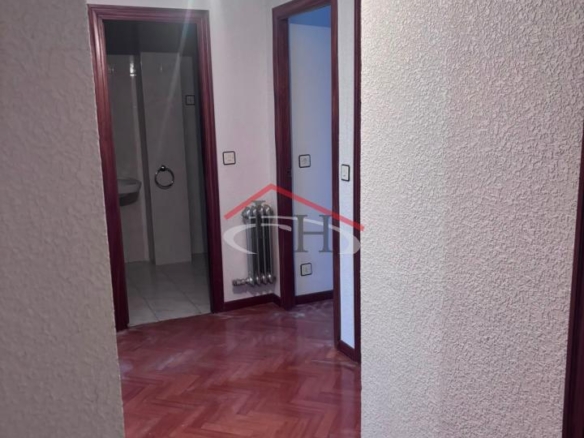 PISO PARA ACTUALIZAR CON GARAJE Y TRASTERO