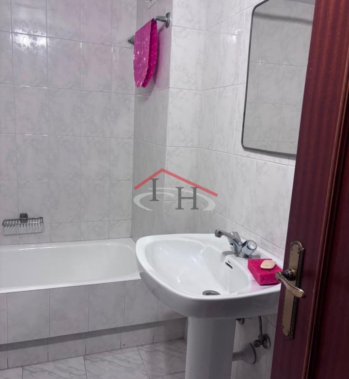 PISO PARA ACTUALIZAR CON GARAJE Y TRASTERO