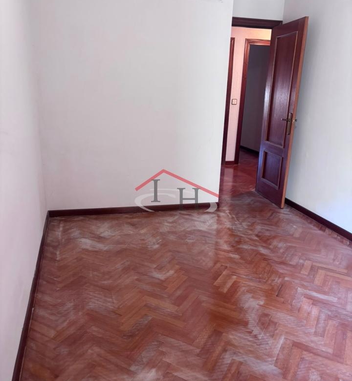 PISO PARA ACTUALIZAR CON GARAJE Y TRASTERO
