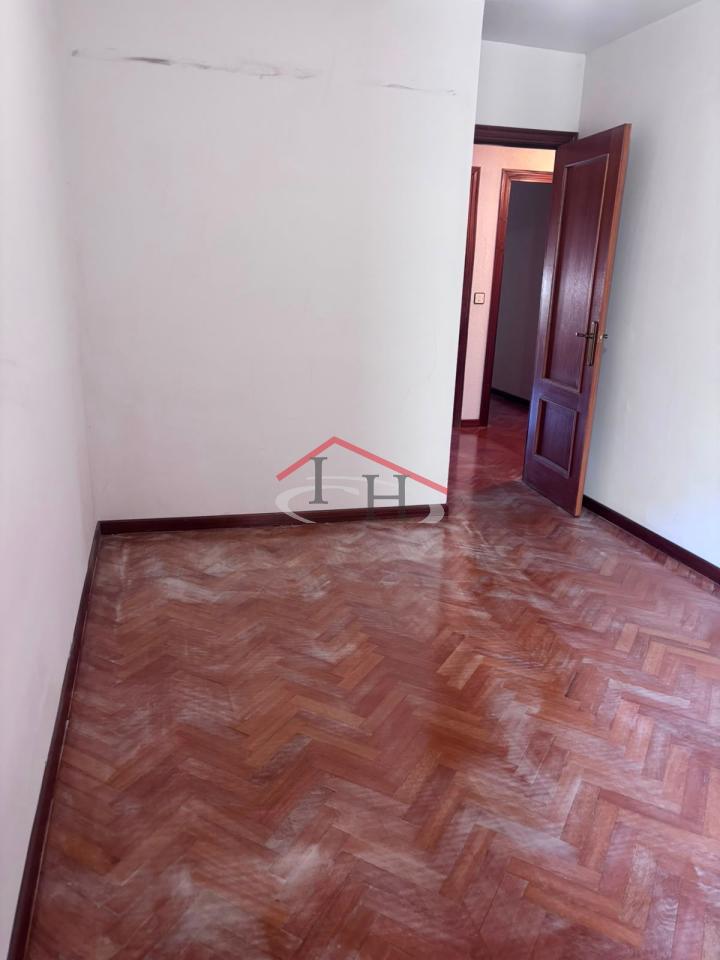 178706952243700172905_178706607279 PISO PARA ACTUALIZAR CON GARAJE Y TRASTERO