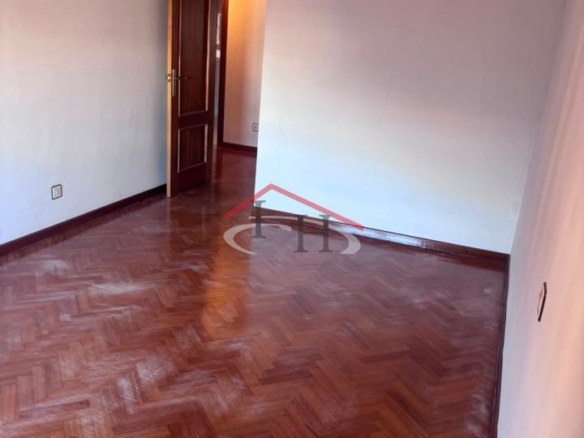 PISO PARA ACTUALIZAR CON GARAJE Y TRASTERO