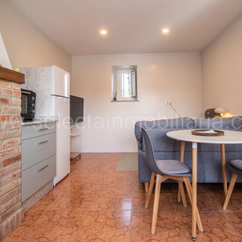 CASA TOTALMENTE REFORMADA