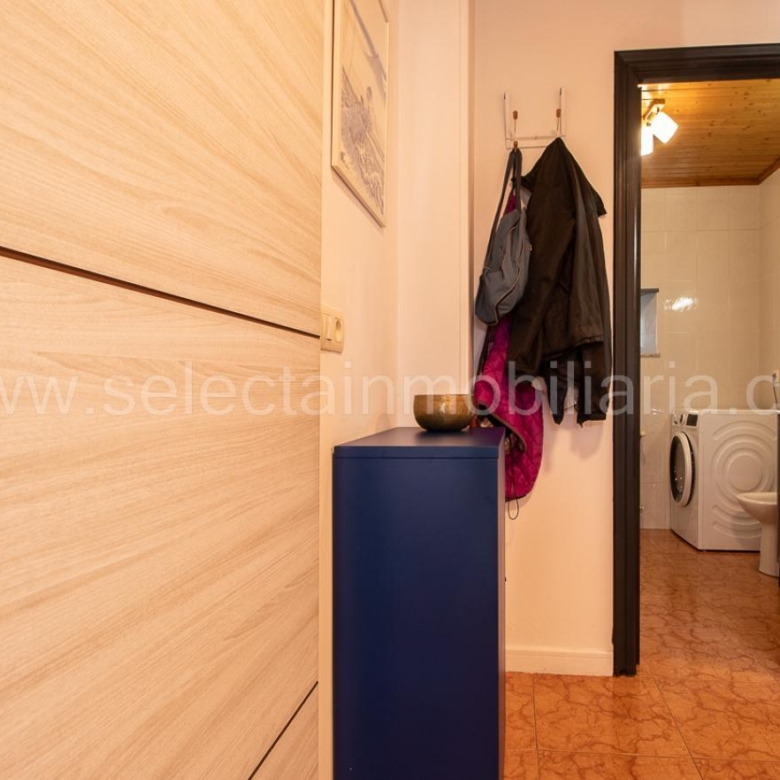 CASA TOTALMENTE REFORMADA