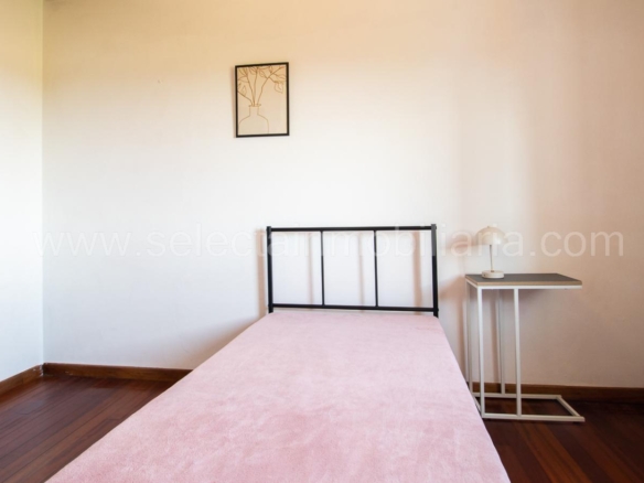 CASA TOTALMENTE REFORMADA