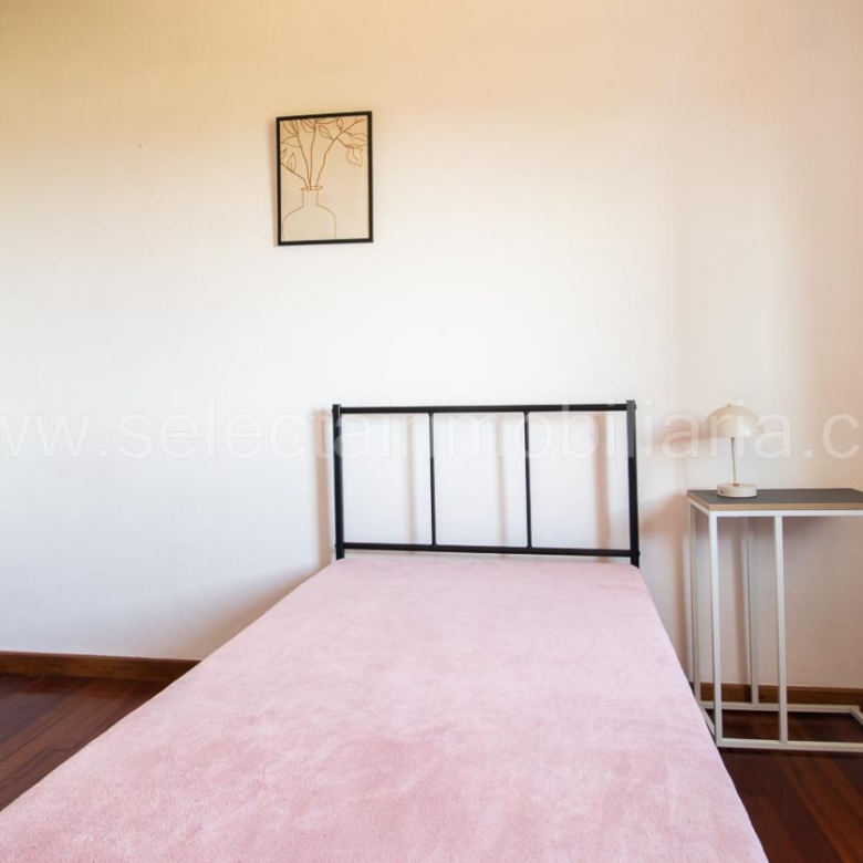 CASA TOTALMENTE REFORMADA