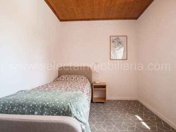 CASA TOTALMENTE REFORMADA