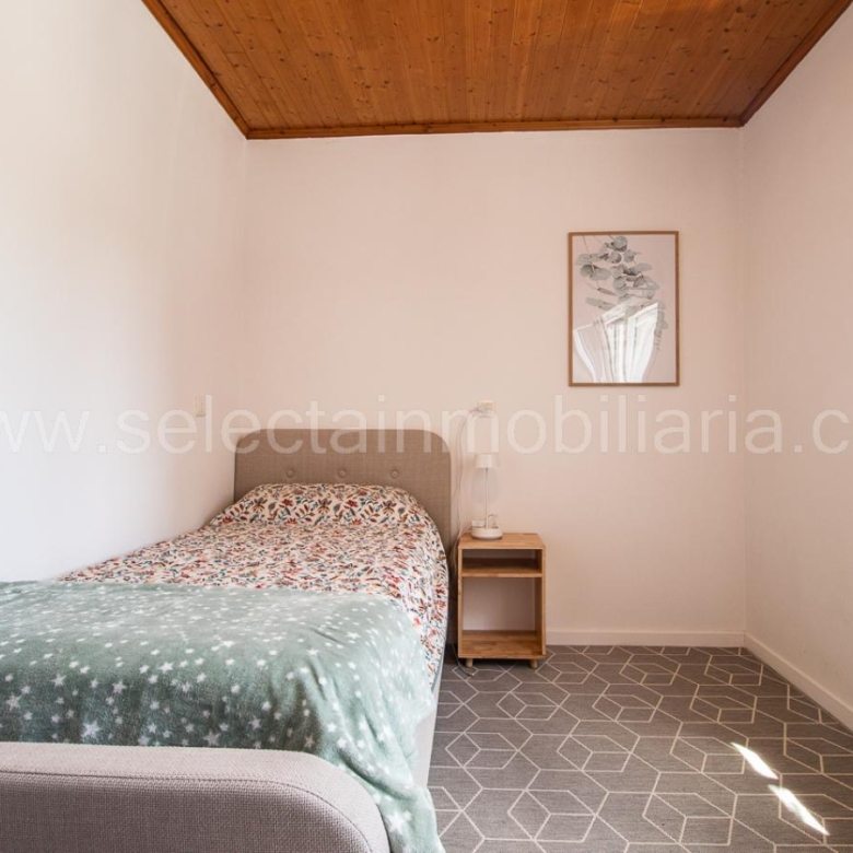 CASA TOTALMENTE REFORMADA