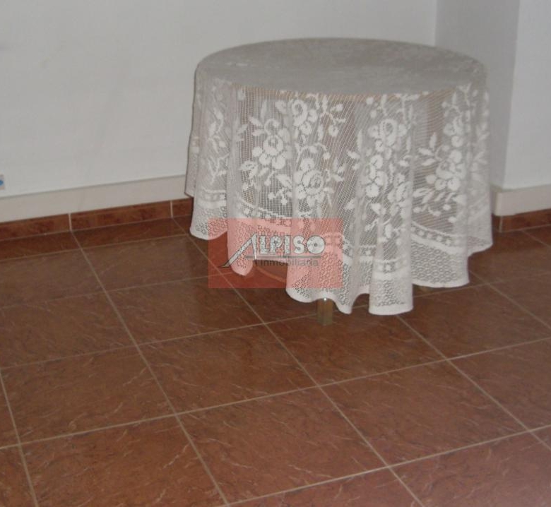 Alquiler local Couto