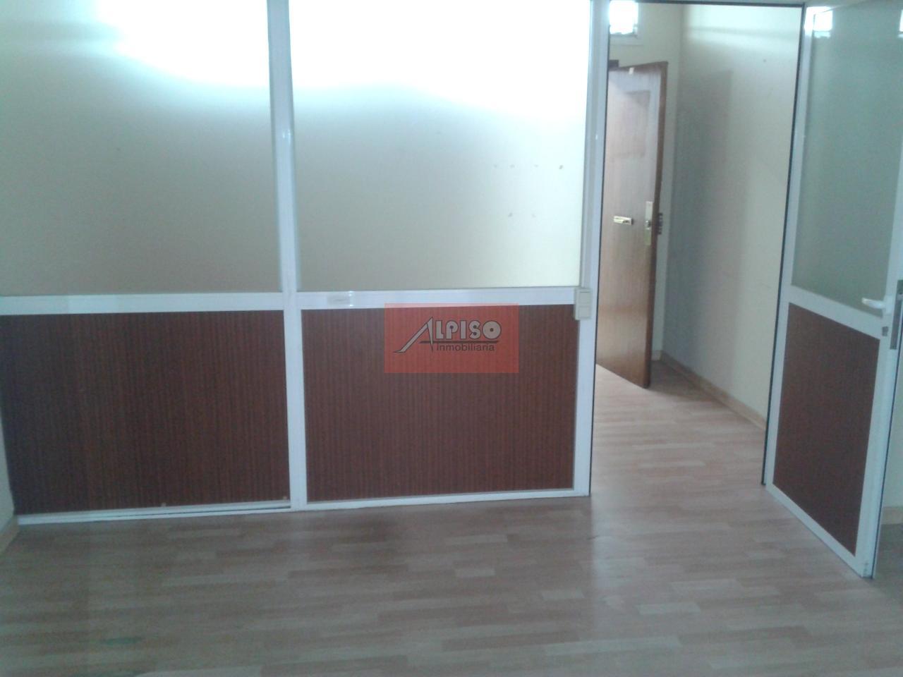 149754509400009890_14975448173 Oficina alquiler Centro
