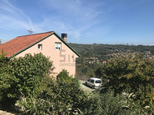 SE VENDE CASA EN CASTADÓN