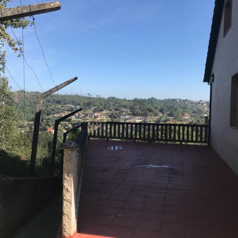 SE VENDE CASA EN CASTADÓN