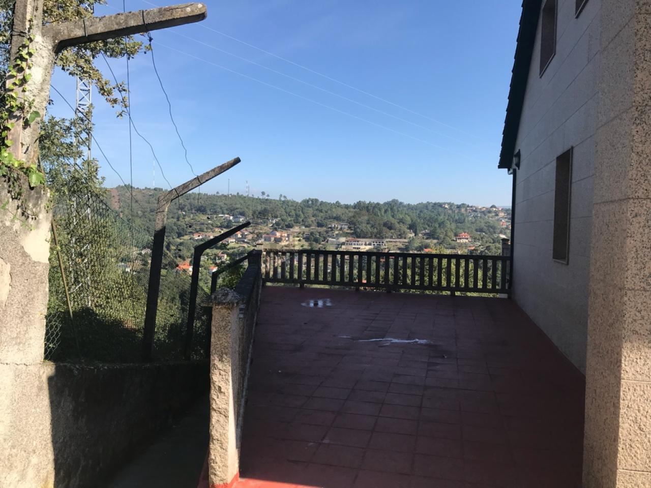 SE VENDE CASA EN CASTADÓN