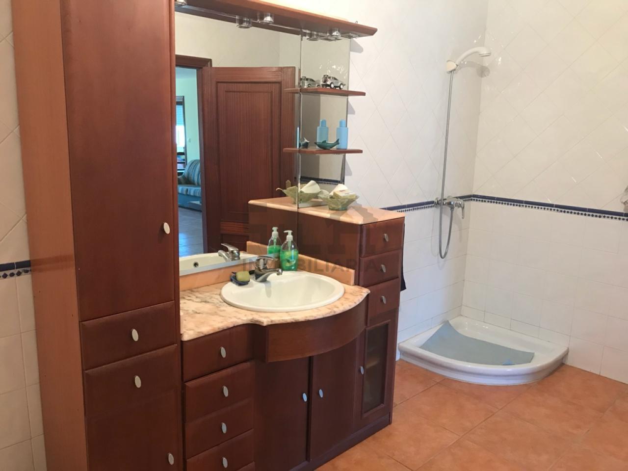 SE VENDE CASA EN CASTADÓN