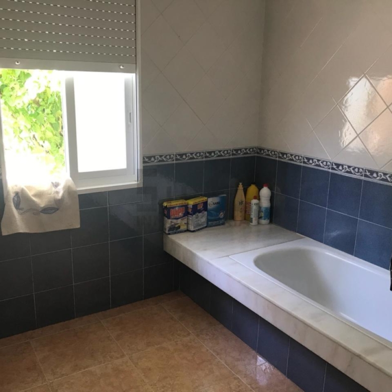 SE VENDE CASA EN CASTADÓN