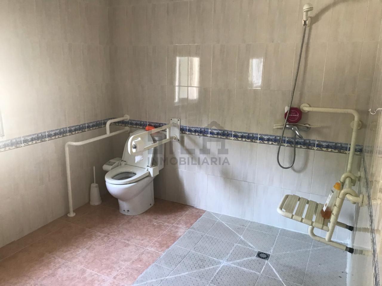 SE VENDE CASA EN CASTADÓN