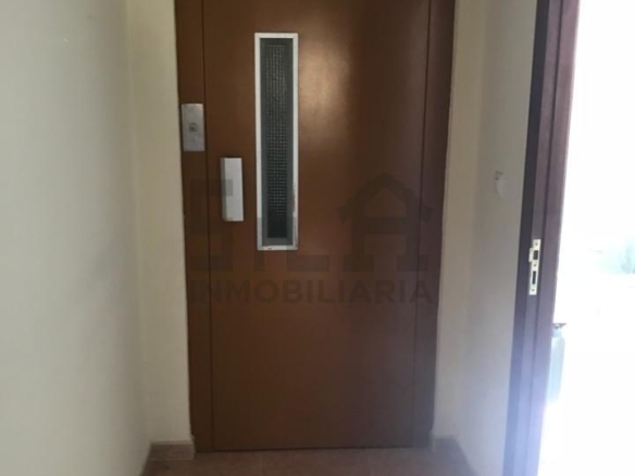 SE VENDE CASA EN CASTADÓN
